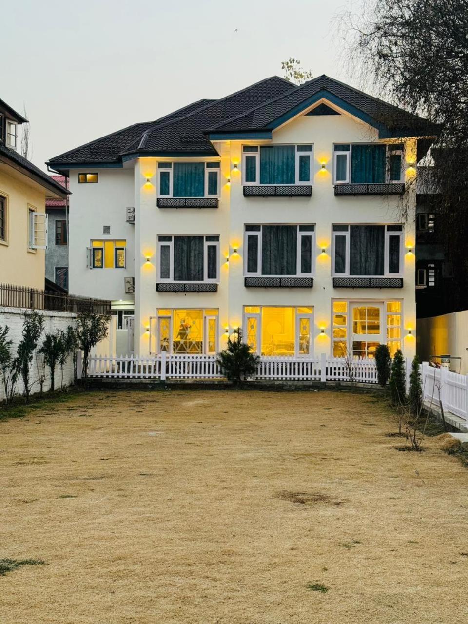 De Elaaf The Luxury Stay Srīnagar Kültér fotó