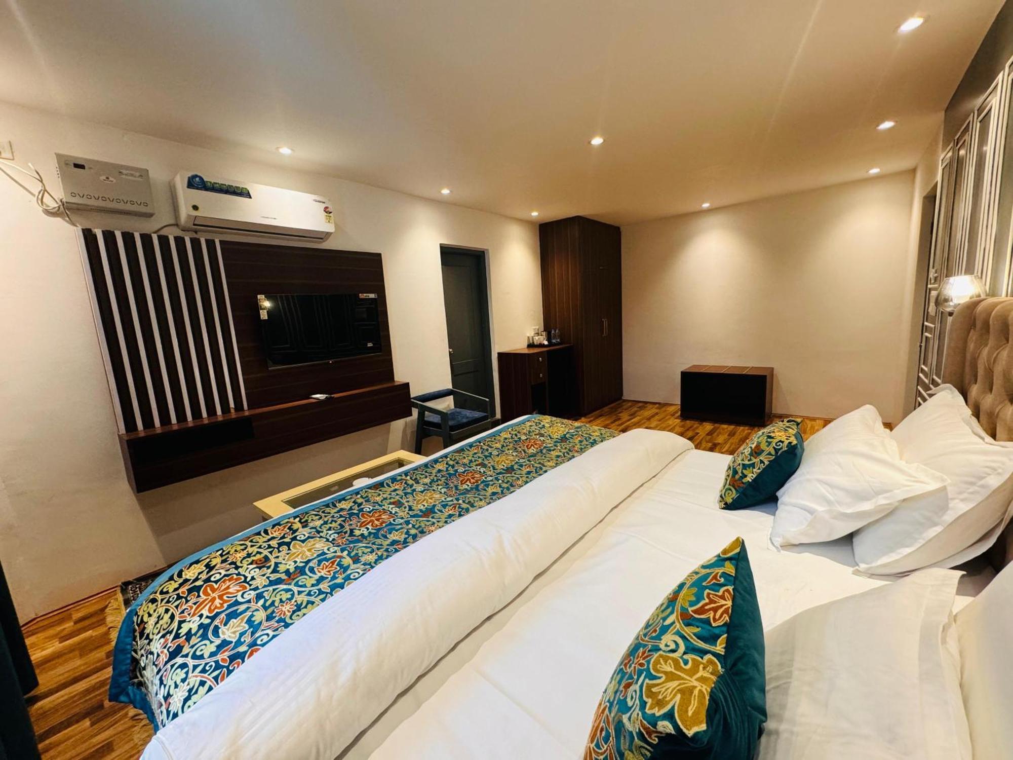 De Elaaf The Luxury Stay Srīnagar Kültér fotó