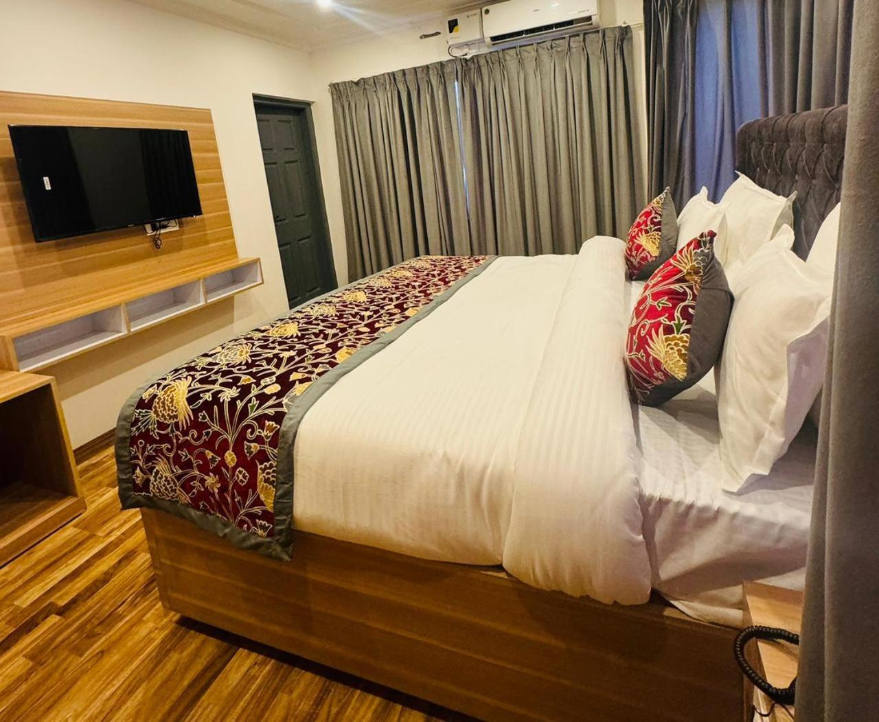 De Elaaf The Luxury Stay Srīnagar Kültér fotó